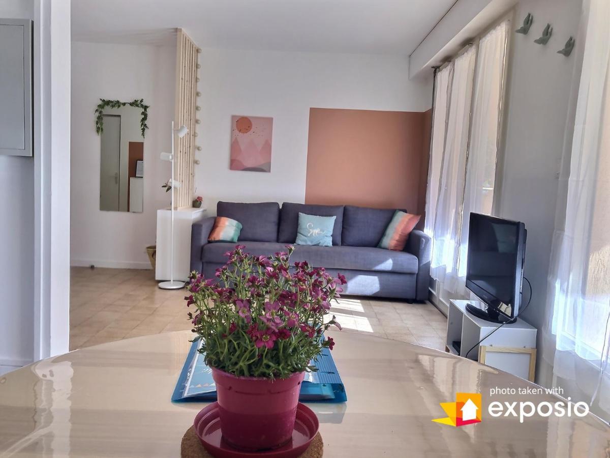 Studio avec terrasse au coeur de l'Ardèche Tournon-sur-Rhone Esterno foto